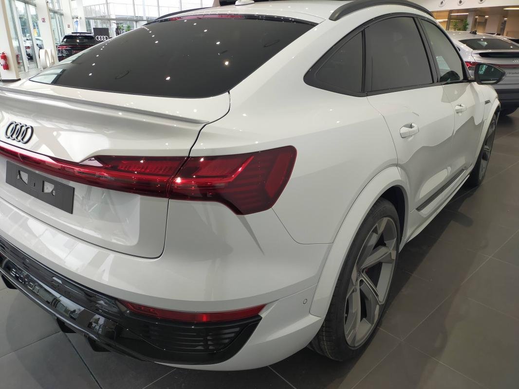 Audi e-tron - Photo 11