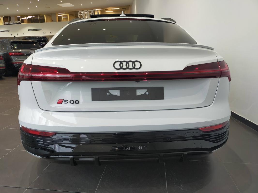 Audi e-tron - Photo 12