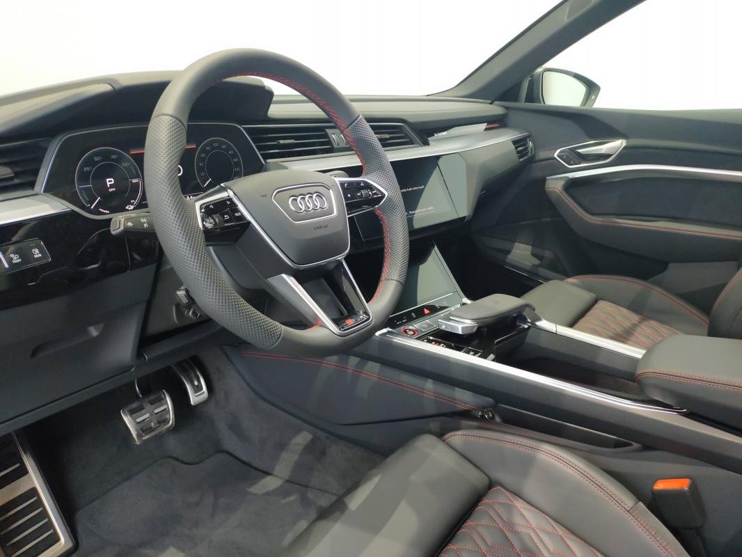 Audi e-tron - Photo 14
