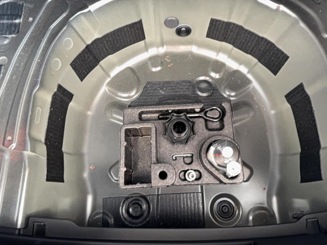 Volkswagen Polo - Photo 24