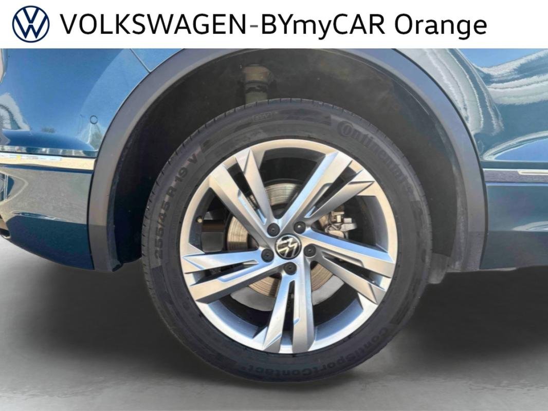 Volkswagen Tiguan - Photo 11