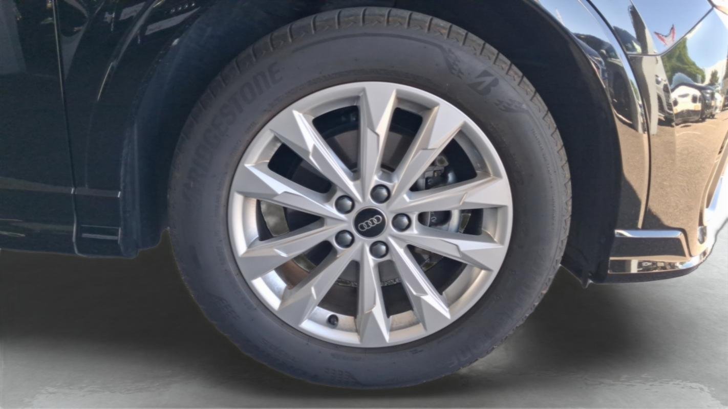 Audi Q3 - Photo 12