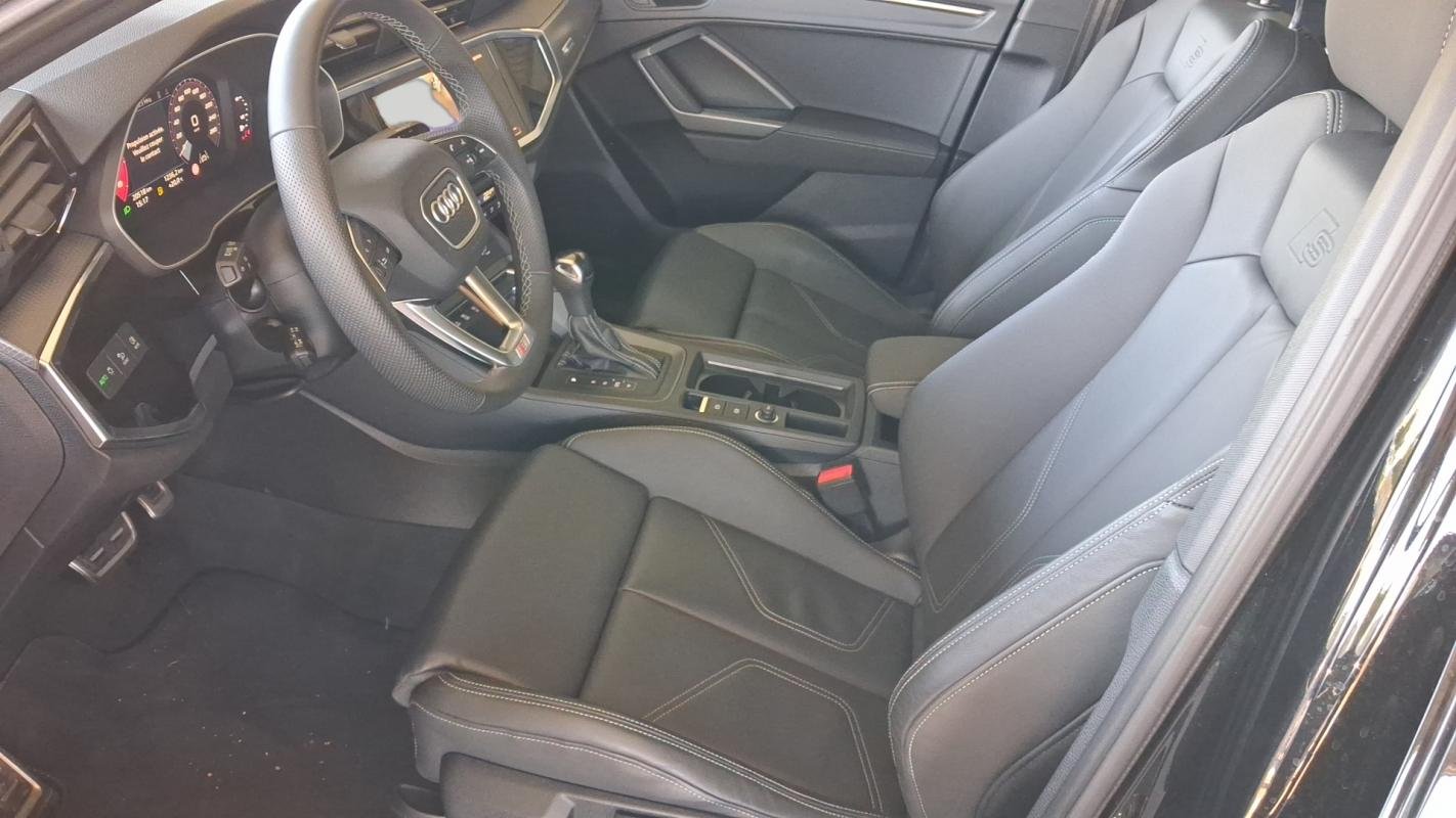 Audi Q3 - Photo 18