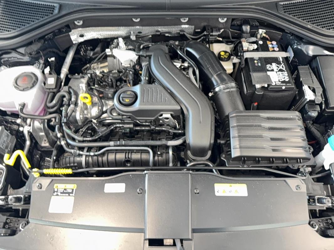 Volkswagen T-Roc - Photo 18