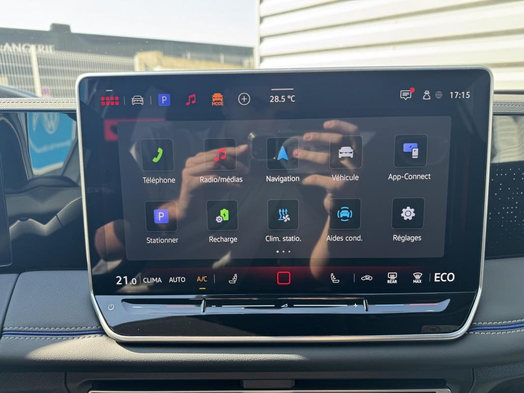 Volkswagen Tiguan - Photo 17