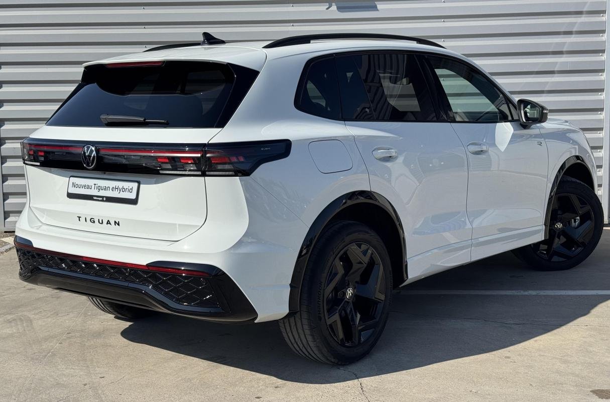 Volkswagen Tiguan - Photo 3