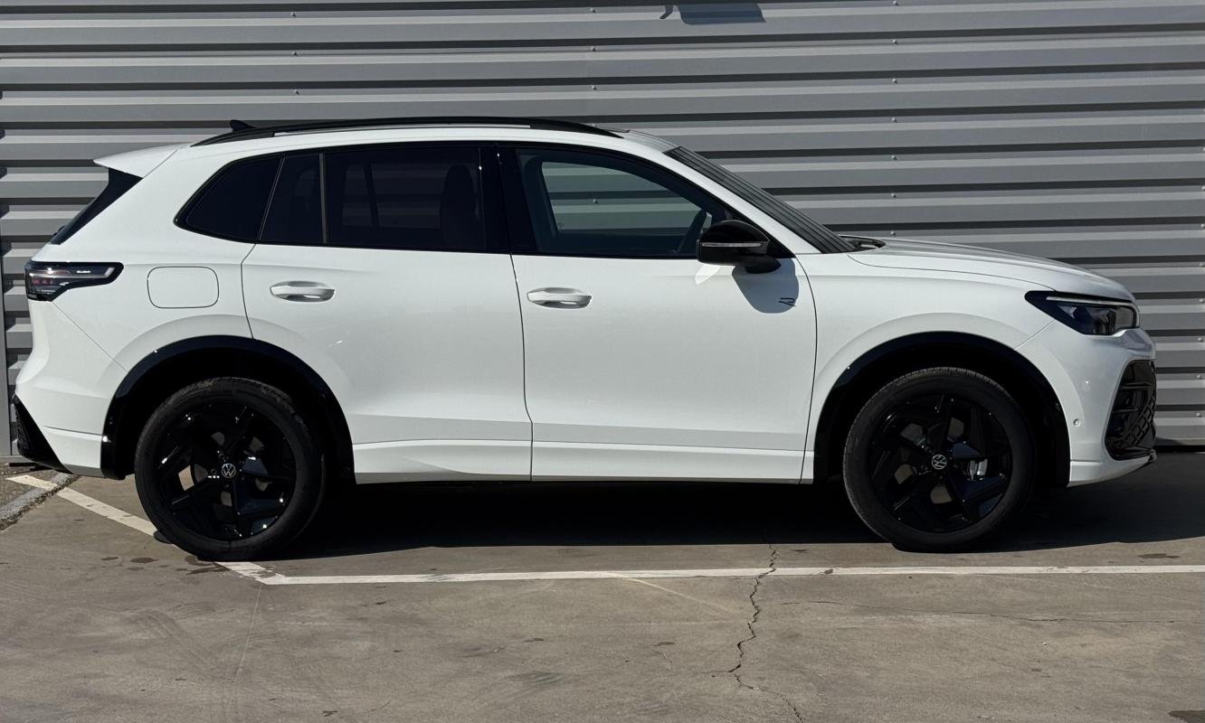 Volkswagen Tiguan - Photo 4