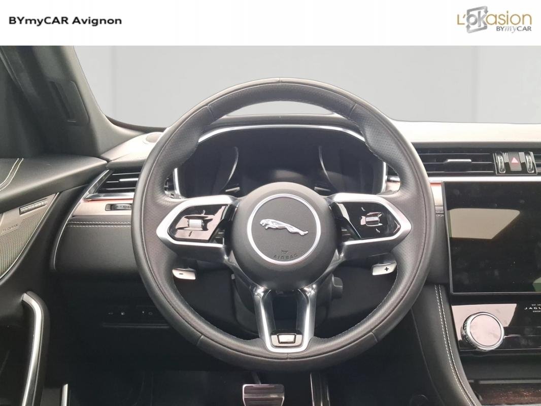 Jaguar F-Pace - Photo 13
