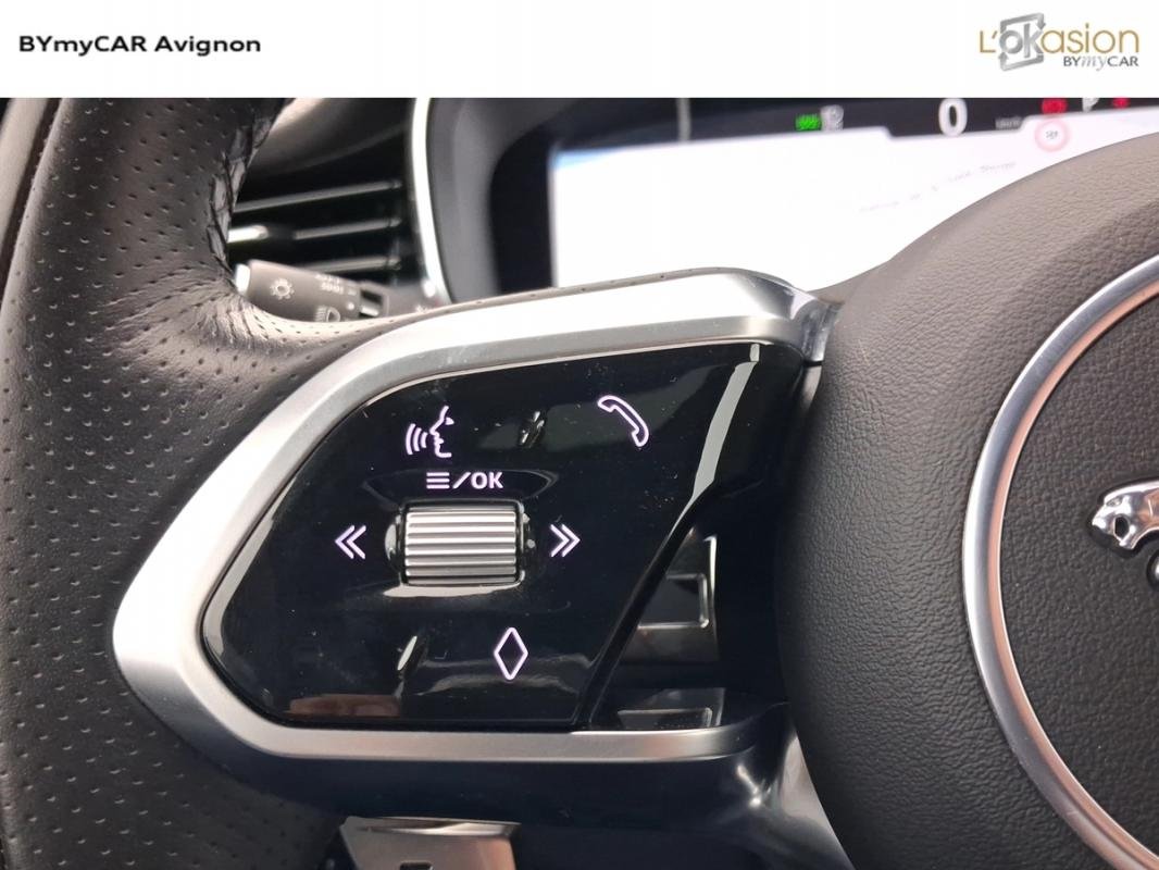 Jaguar F-Pace - Photo 32