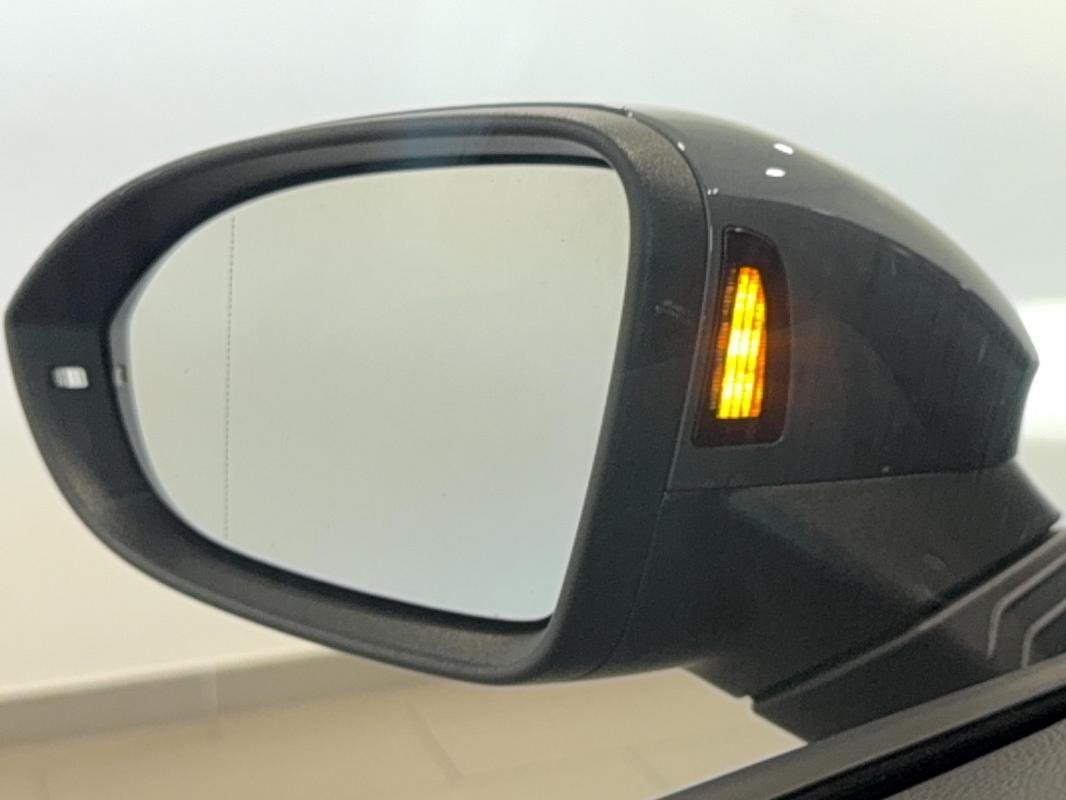 Volkswagen Golf - Photo 12
