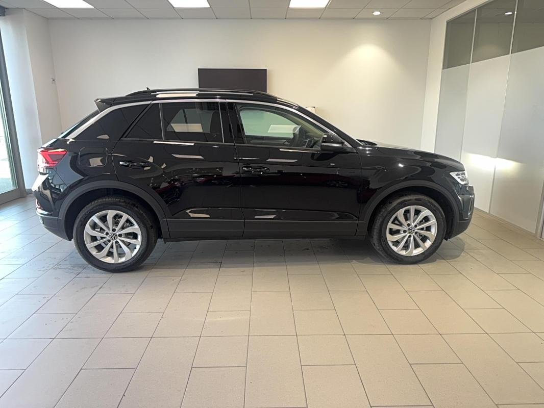 Volkswagen T-Roc - Photo 4