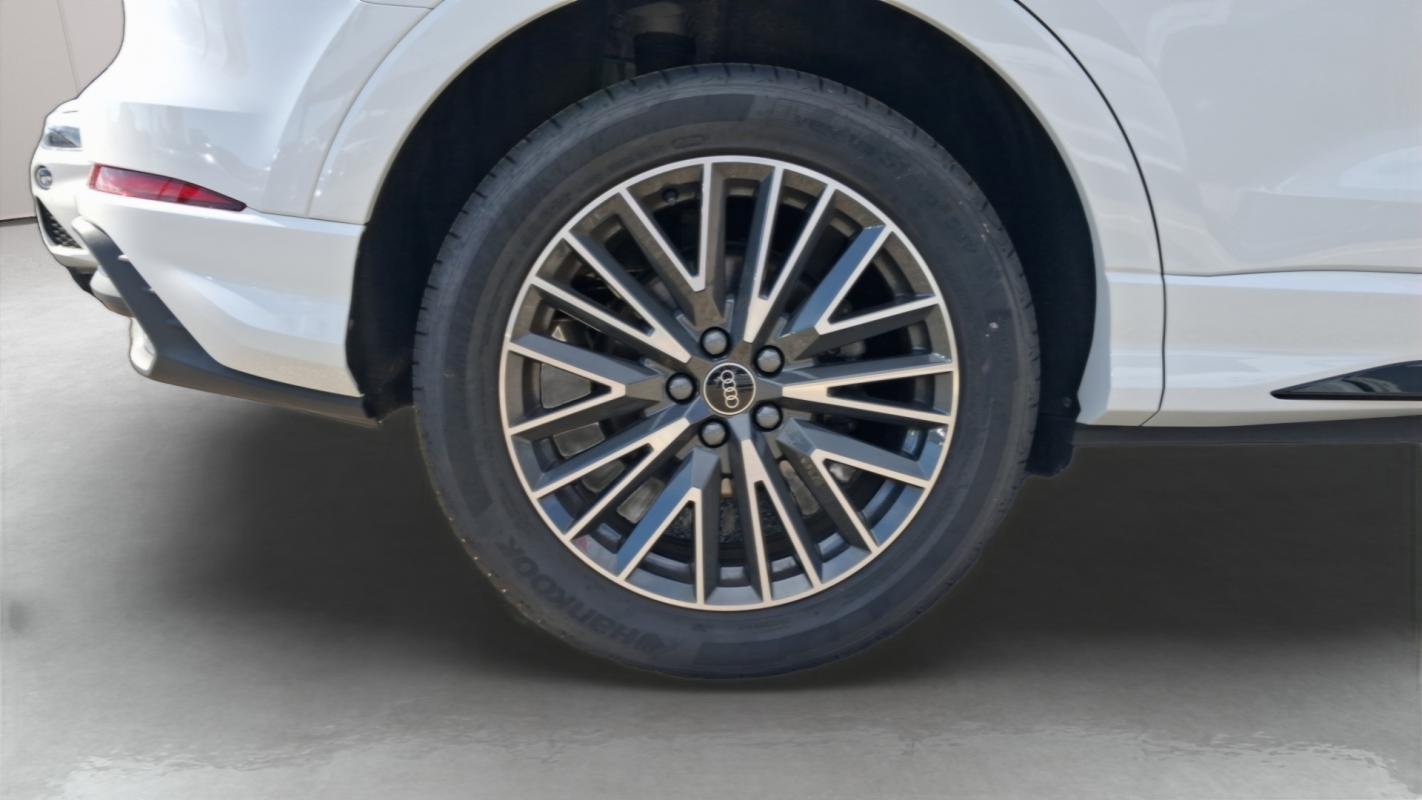 Audi Q3 - Photo 11