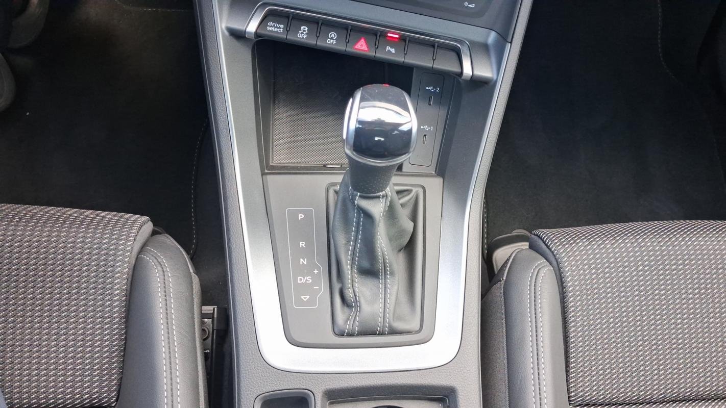 Audi Q3 - Photo 28