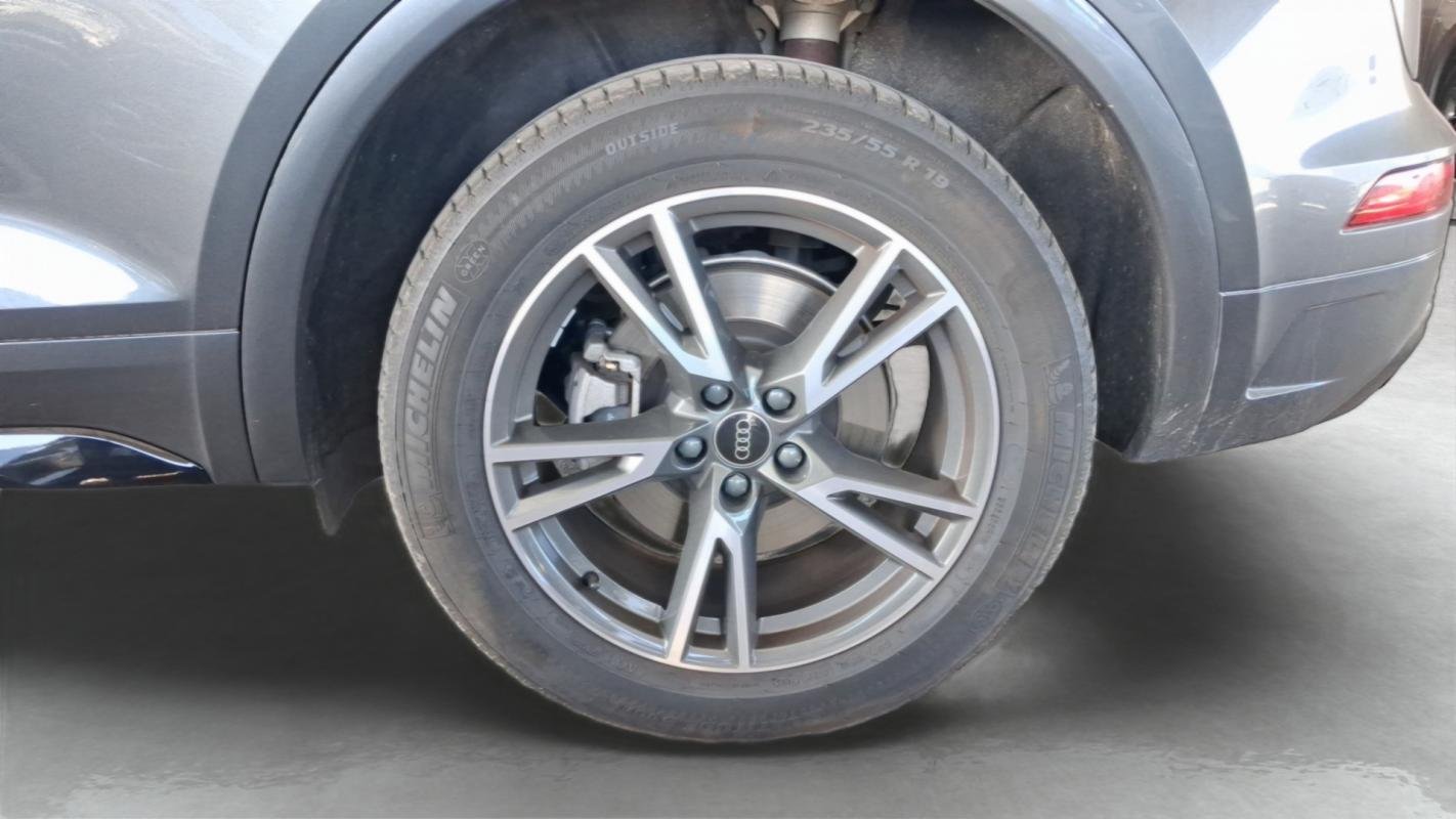 Audi Q5 - Photo 10