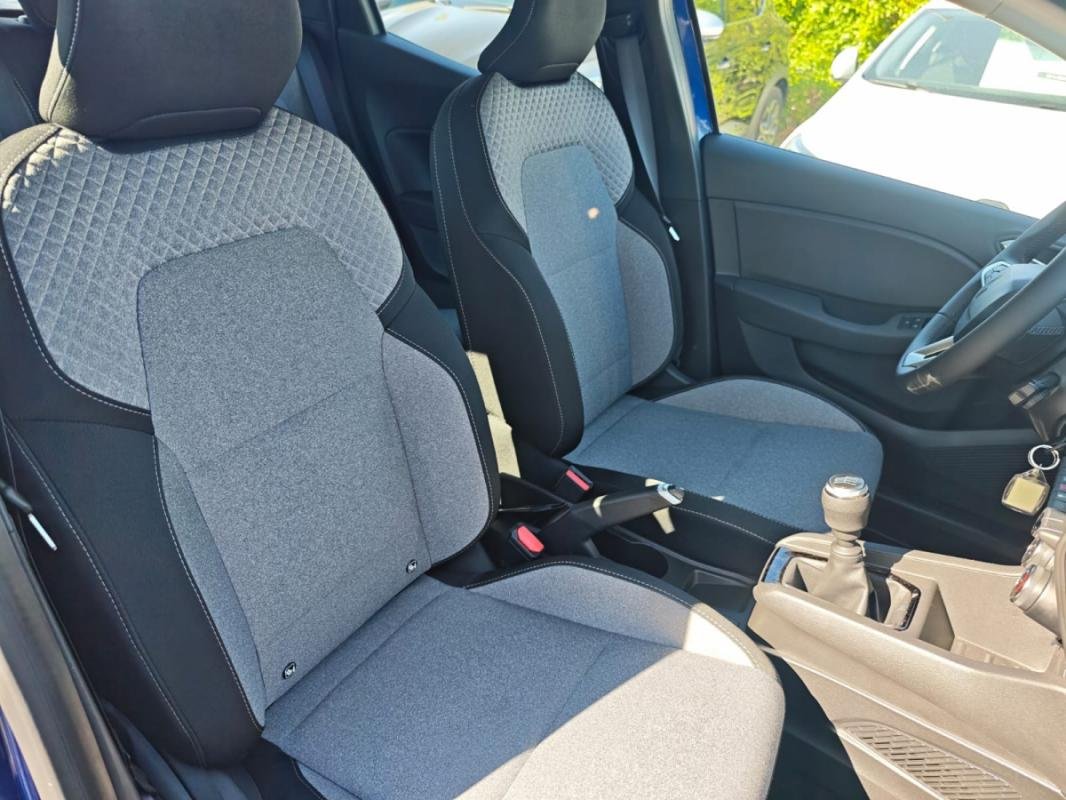 Renault Clio - Photo 18