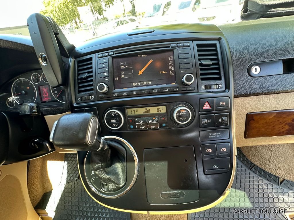 Volkswagen T5 Multivan - Photo 19