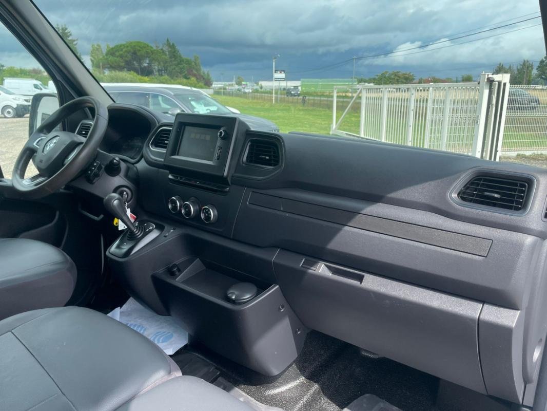 Renault Master - Photo 17