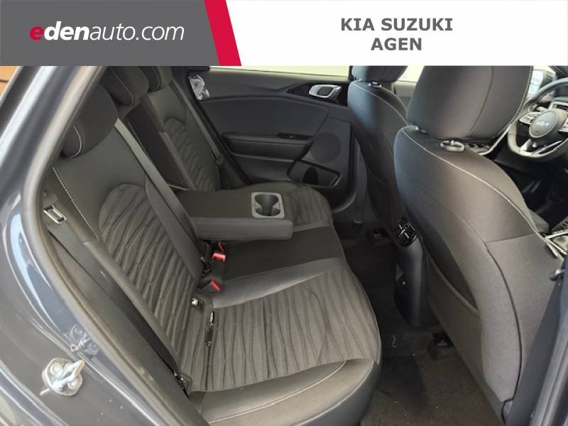 Kia CEED - Photo 25