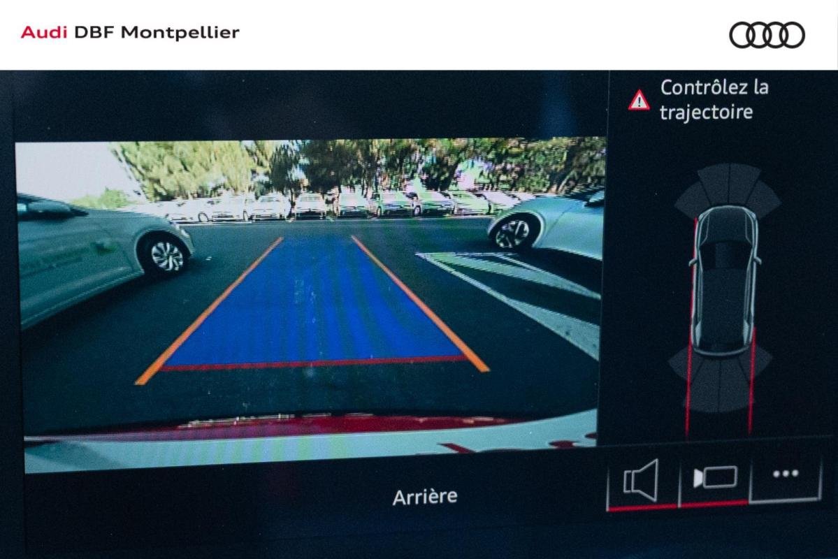 Audi Q2 - Photo 22