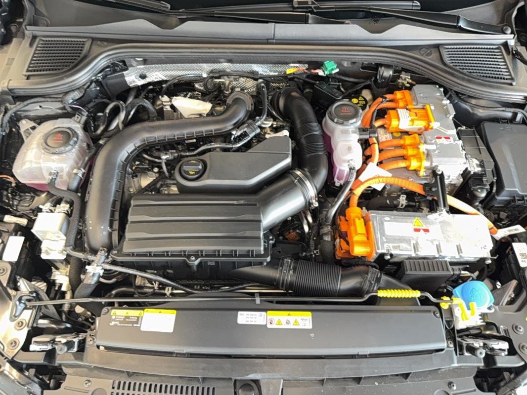 Volkswagen Golf - Photo 26