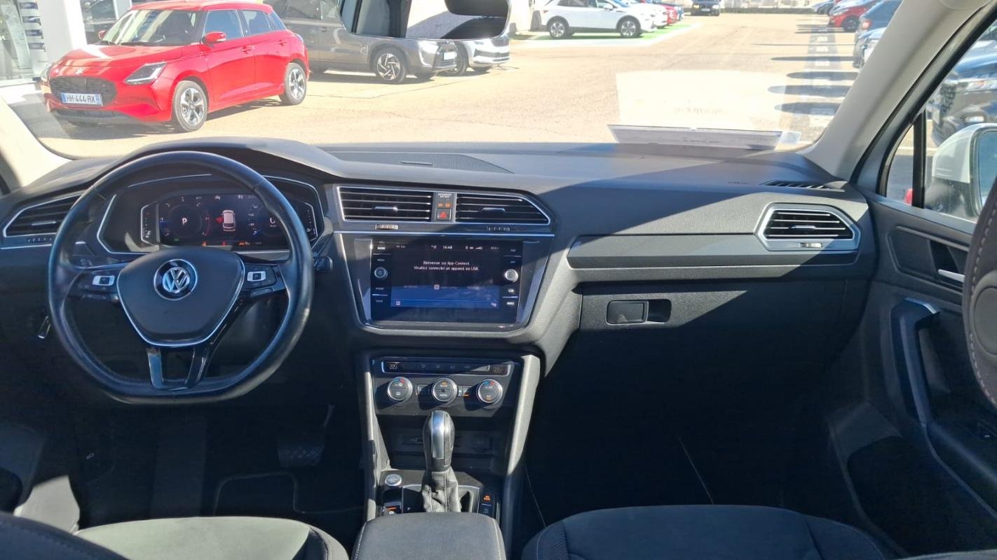 Volkswagen Tiguan - Photo 11