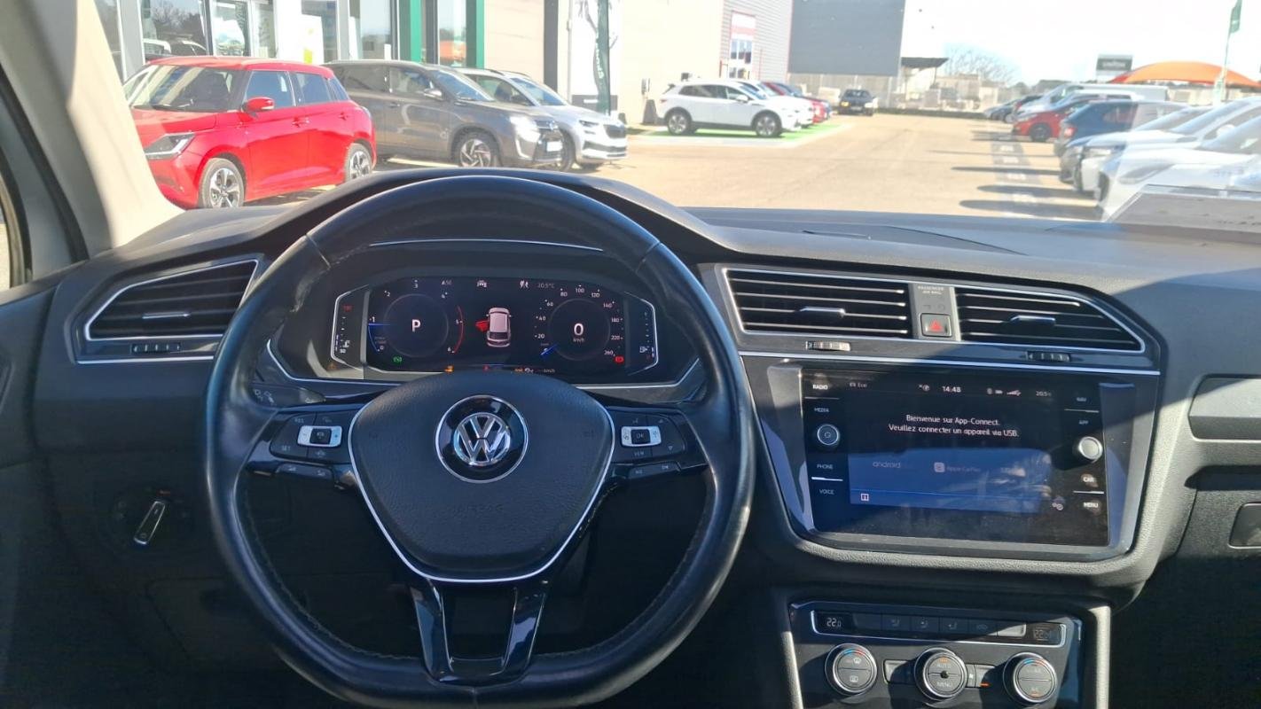 Volkswagen Tiguan - Photo 14