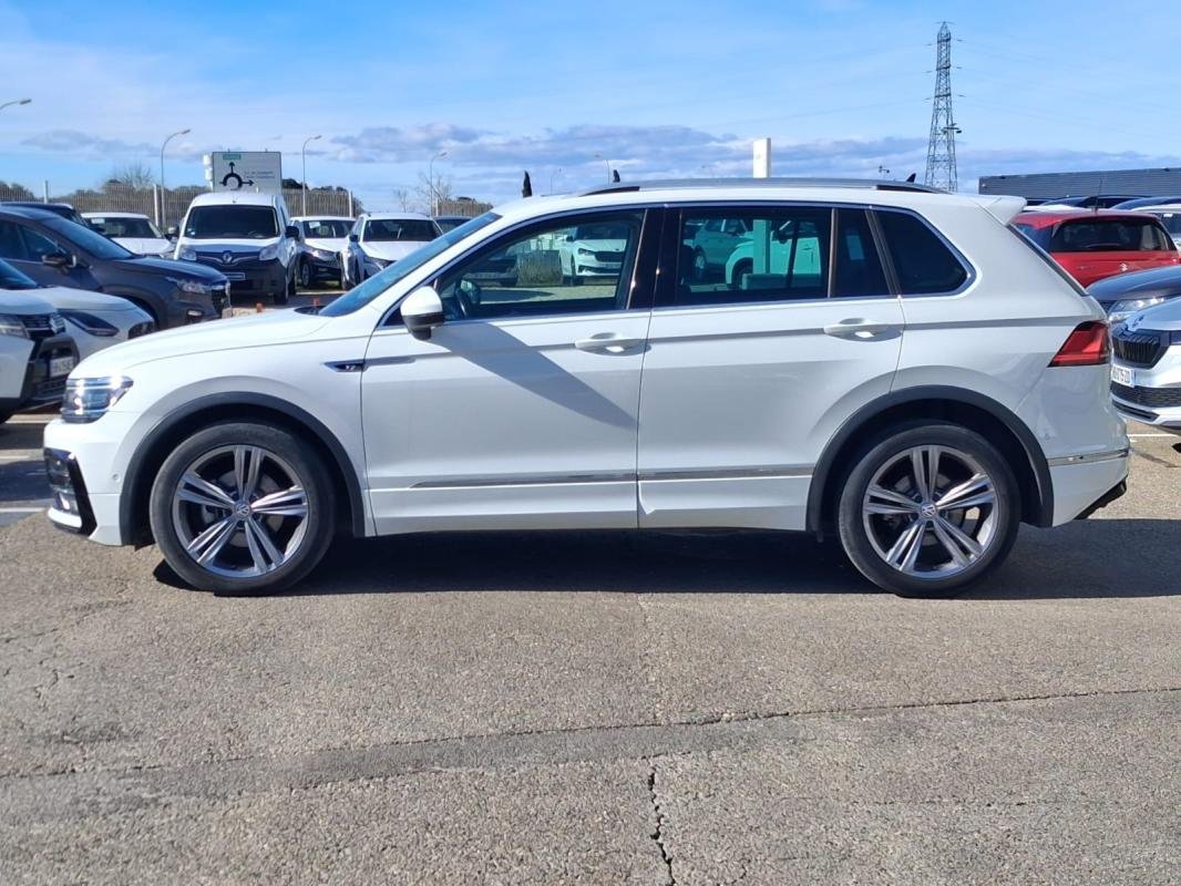 Volkswagen Tiguan - Photo 2