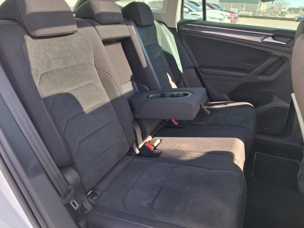 Volkswagen Tiguan - Photo 21