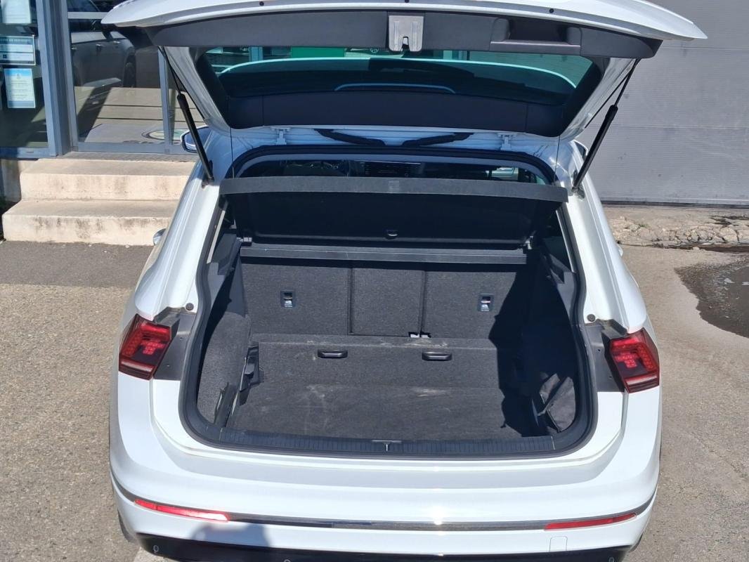 Volkswagen Tiguan - Photo 22