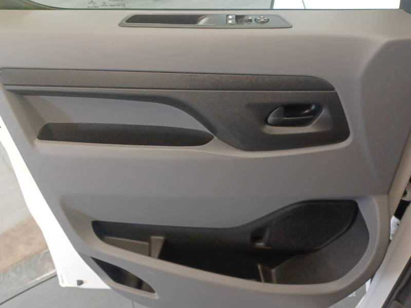 Opel Vivaro - Photo 13