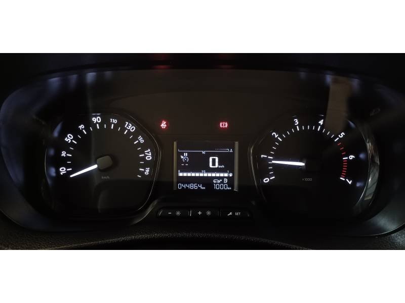Opel Vivaro - Photo 17
