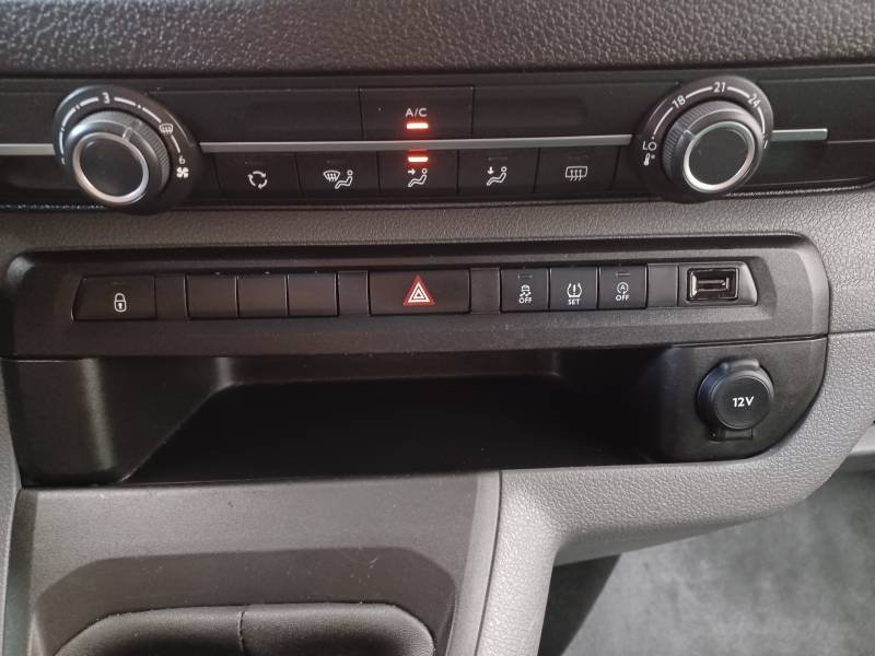 Opel Vivaro - Photo 18