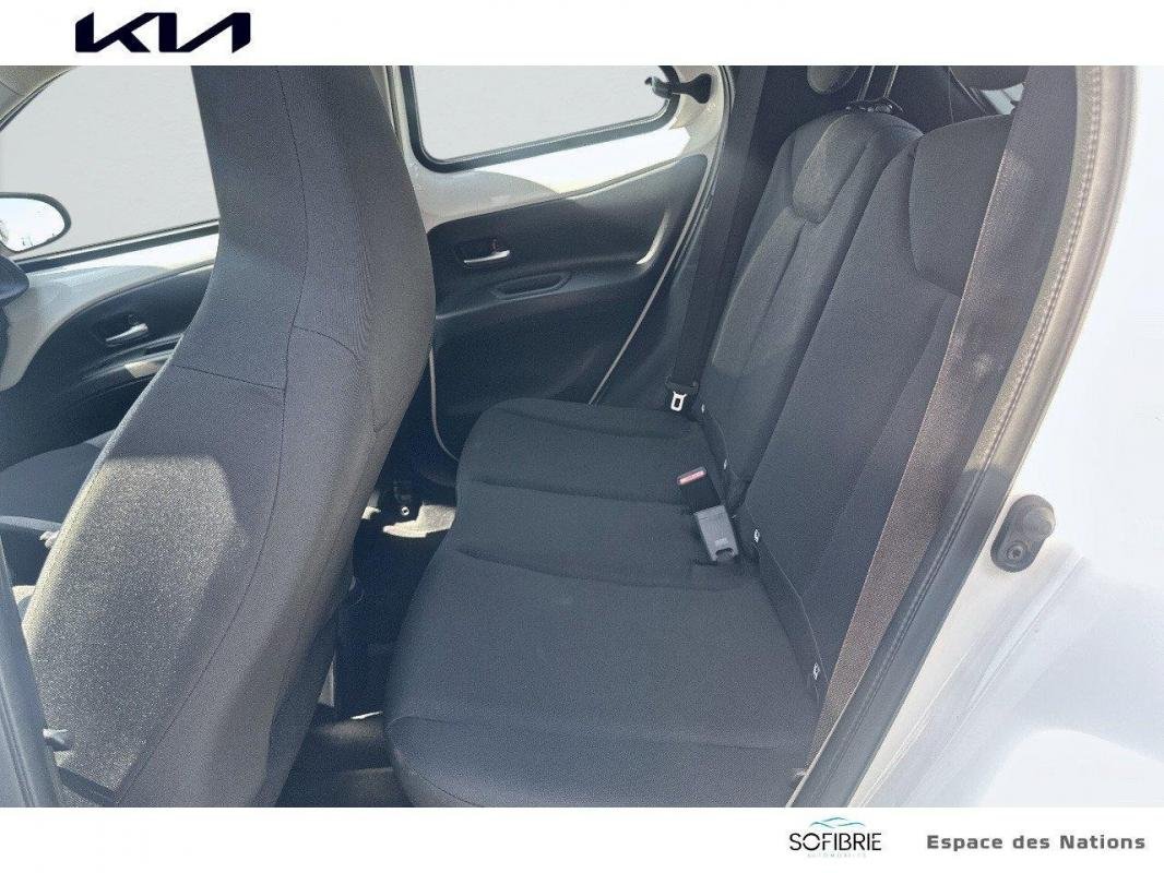 Toyota Aygo - Photo 12