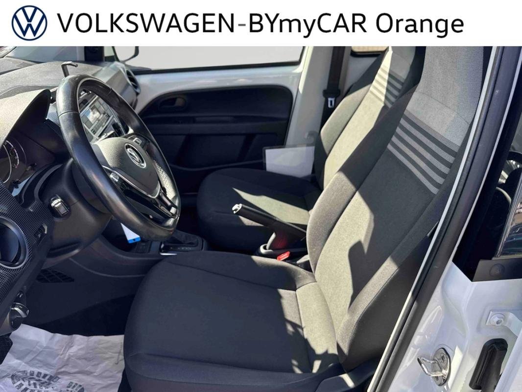 Volkswagen E-Up! - Photo 18