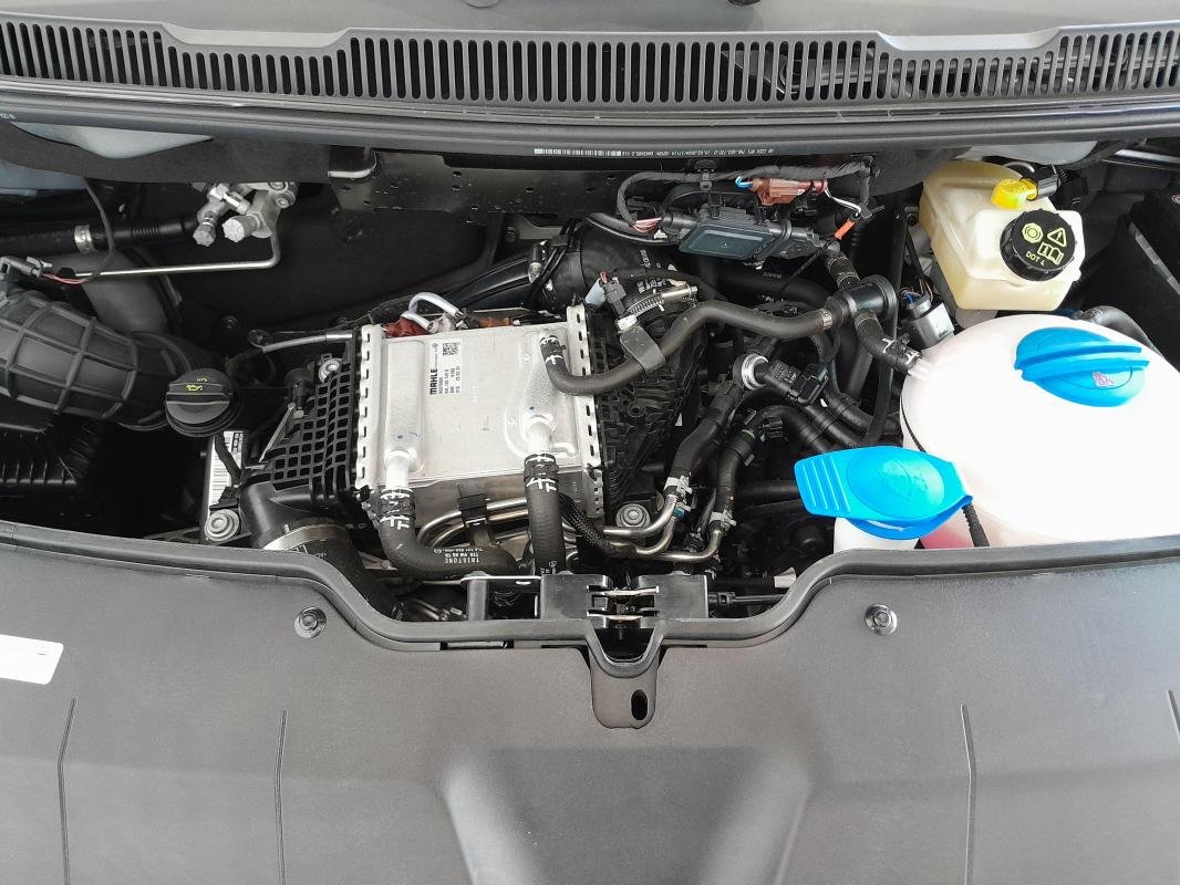 Volkswagen Transporter - Photo 23