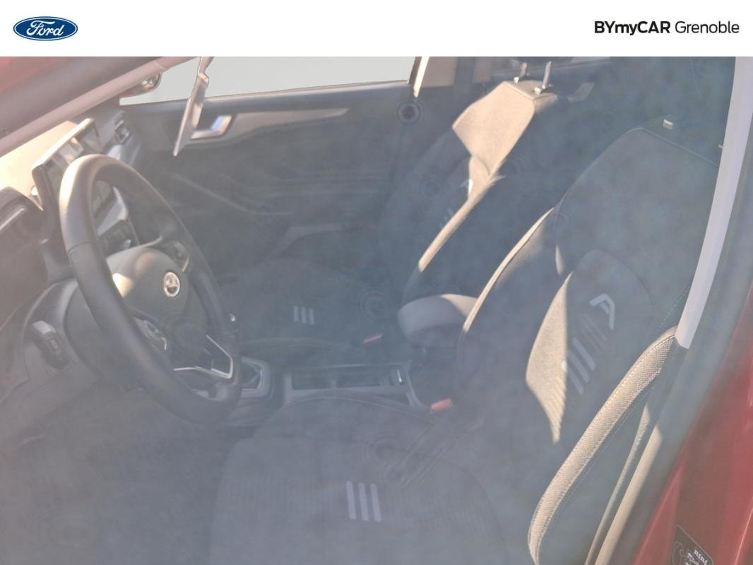 Ford Focus - Photo 11