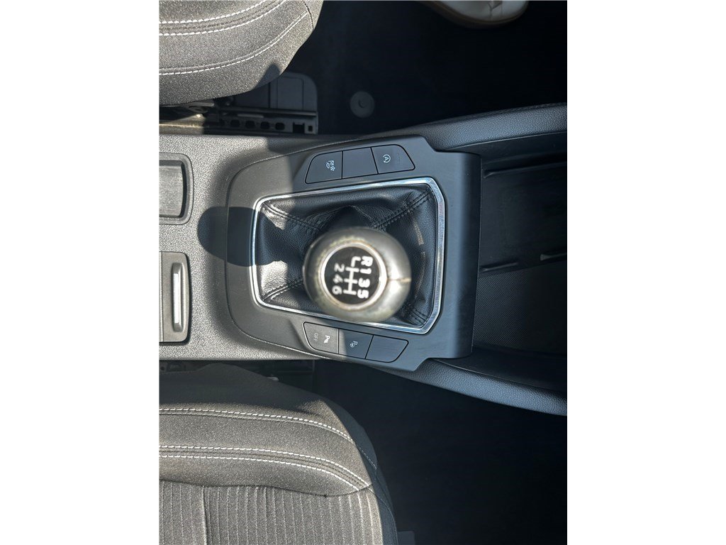 Ford Kuga - Photo 21