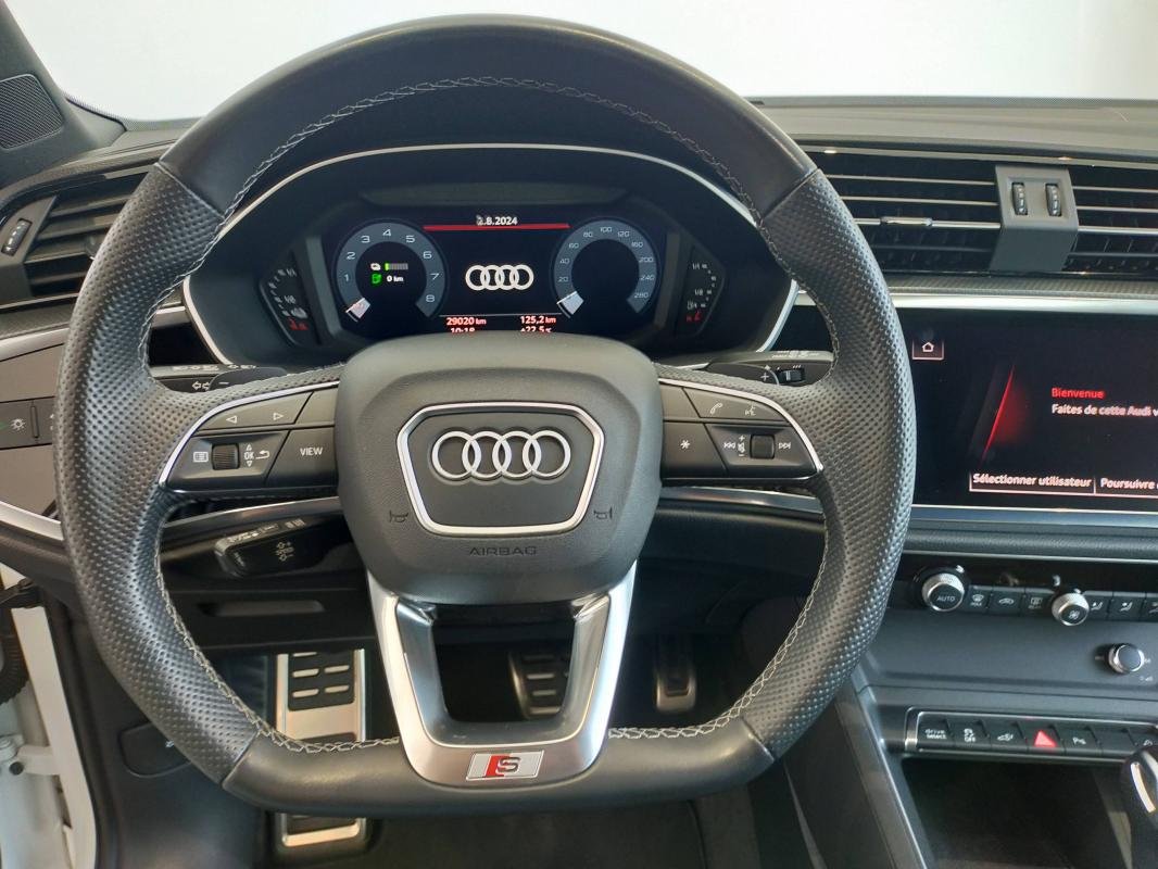 Audi Q3 - Photo 12