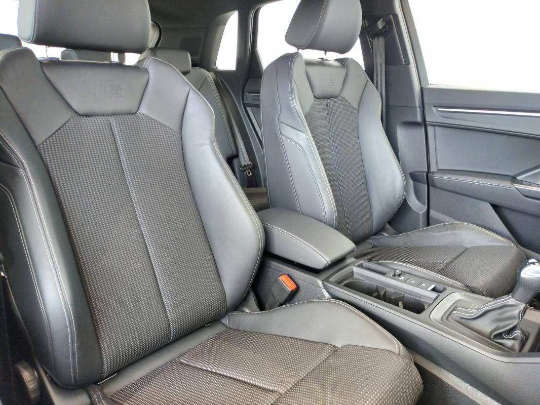 Audi Q3 - Photo 21