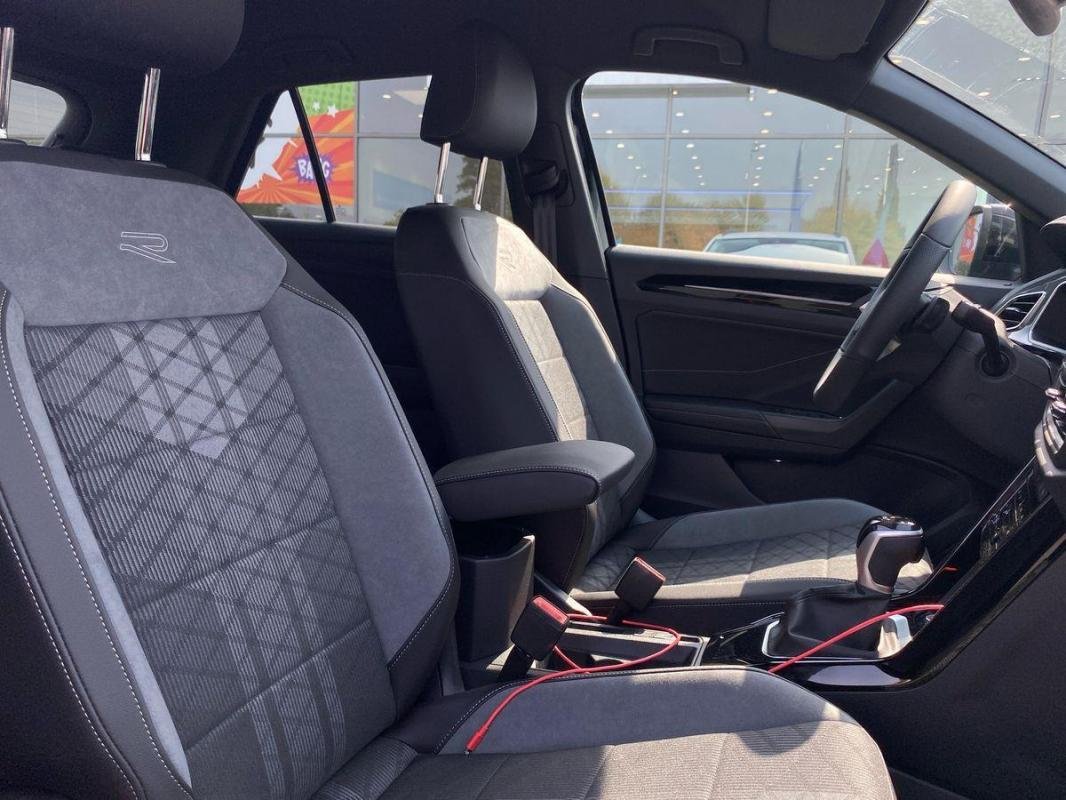 Volkswagen T-Roc - Photo 14