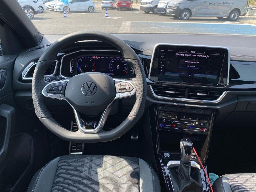 Volkswagen T-Roc - Photo 25