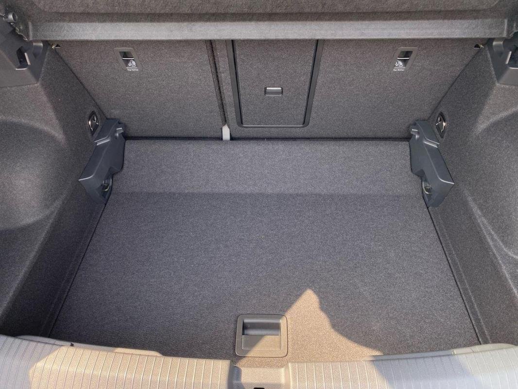 Volkswagen T-Roc - Photo 32
