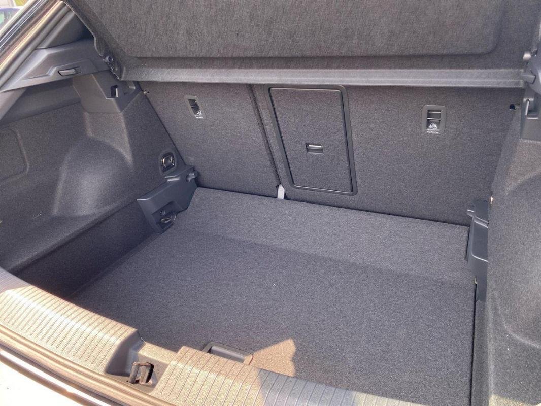 Volkswagen T-Roc - Photo 33