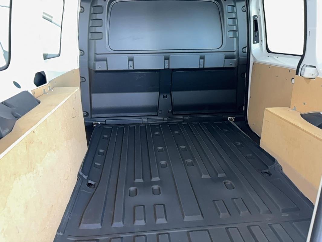 Volkswagen Caddy - Photo 10