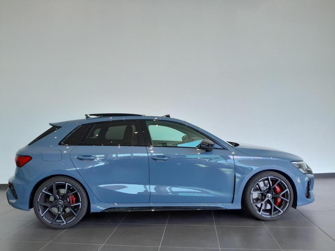 Audi RS3 Sportback - Photo 4
