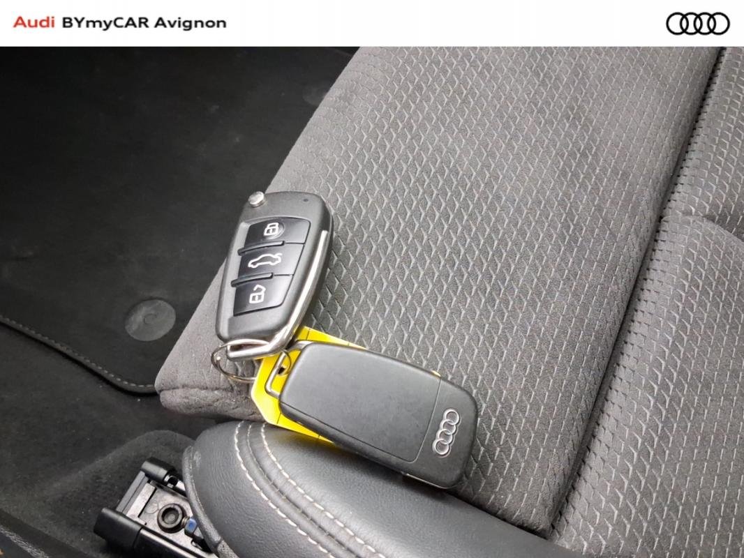 Audi Q3 - Photo 34