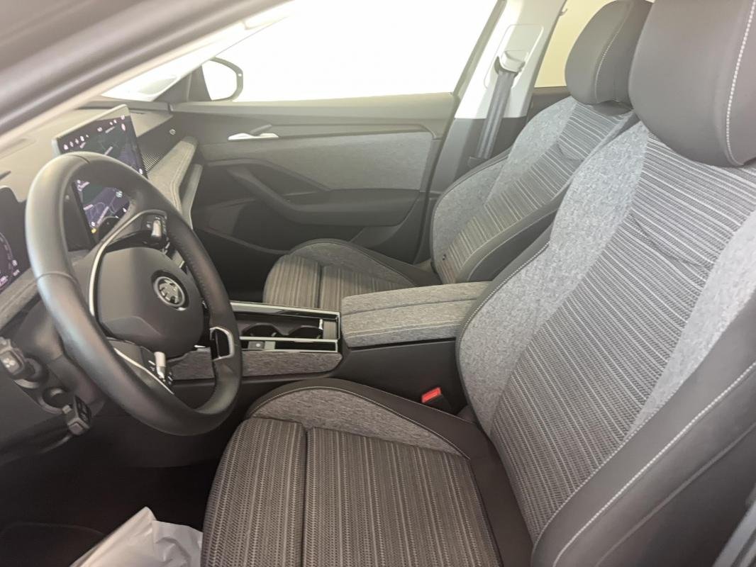 Skoda Superb Combi - Photo 8