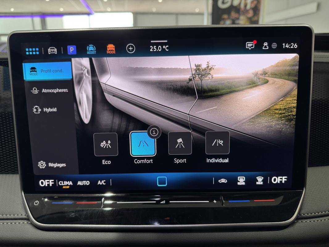 Volkswagen Tiguan - Photo 14