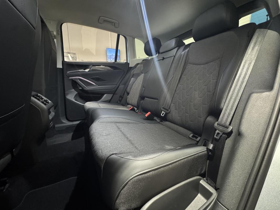 Volkswagen Tiguan - Photo 19