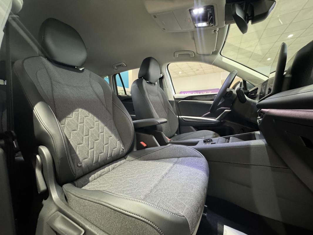 Volkswagen Tiguan - Photo 20